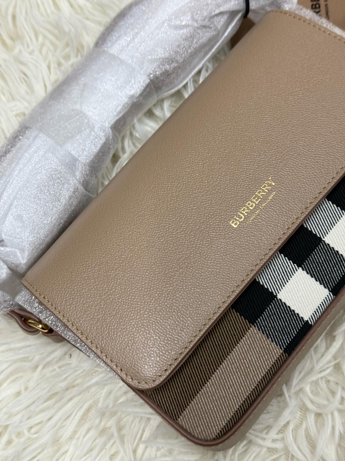 Burberry Hamshire Bag
